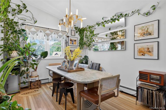 182 W 21st Street, Deer Park, NY 11729