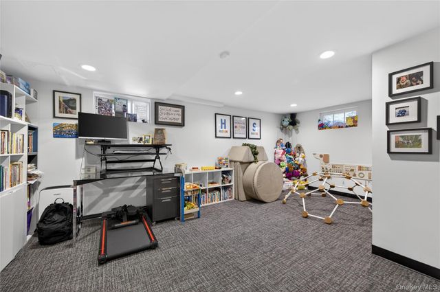 182 W 21st Street, Deer Park, NY 11729