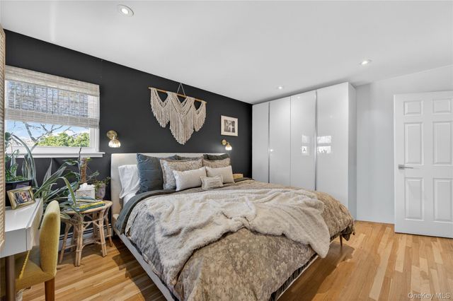 182 W 21st Street, Deer Park, NY 11729