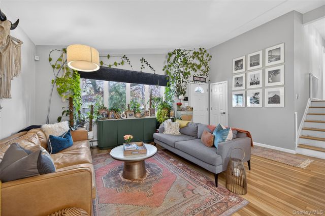 182 W 21st Street, Deer Park, NY 11729