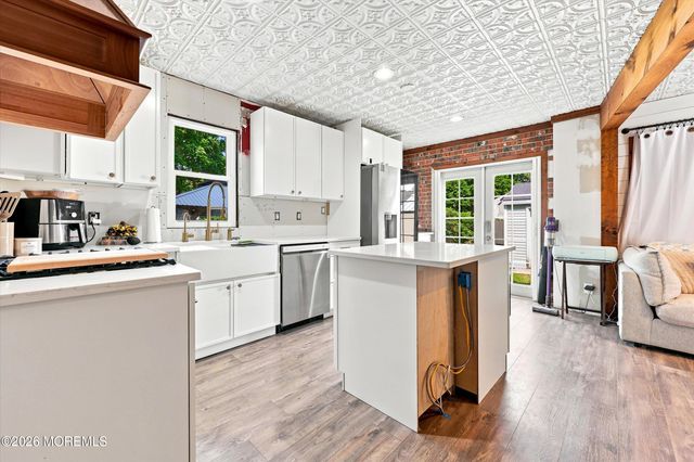 10 Georgian Boulevard, Jackson, NJ 08527
