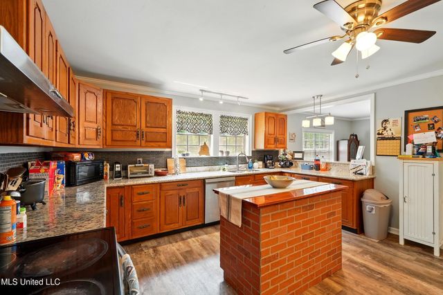 18 Shamrock Lane, Carriere, MS 39426