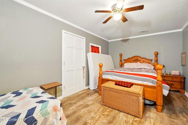 18 Shamrock Lane, Carriere, MS 39426