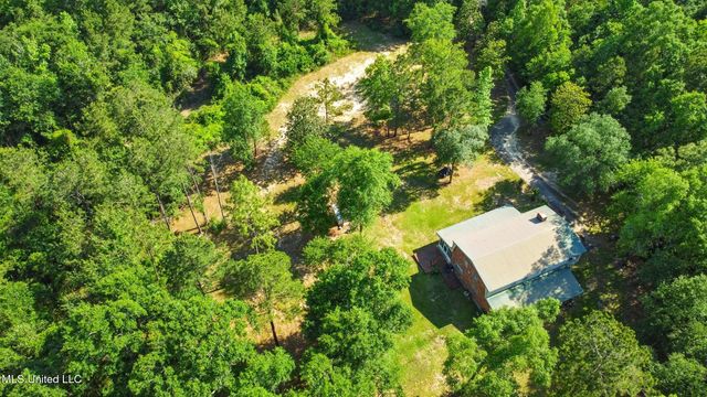 18 Shamrock Lane, Carriere, MS 39426