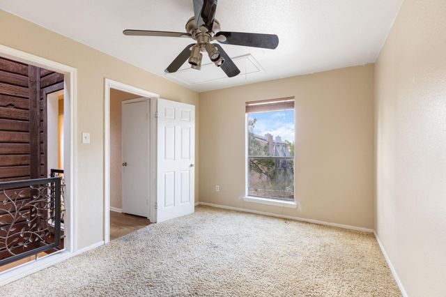 1919 Place Rebecca Lane H16, Houston, TX 77090