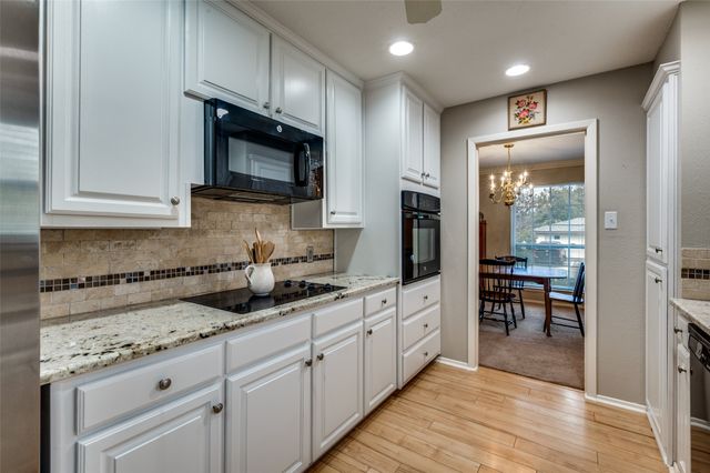 4409 Chedlea Avenue, Fort Worth, TX 76133