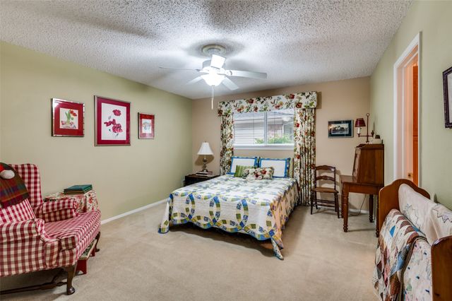 4409 Chedlea Avenue, Fort Worth, TX 76133