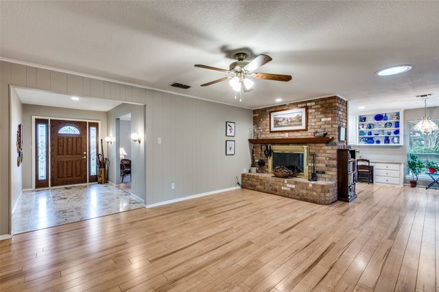 4409 Chedlea Avenue, Fort Worth, TX 76133