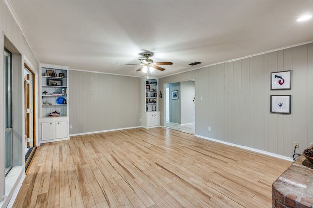 4409 Chedlea Avenue, Fort Worth, TX 76133