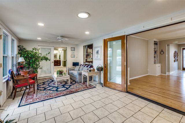 4409 Chedlea Avenue, Fort Worth, TX 76133