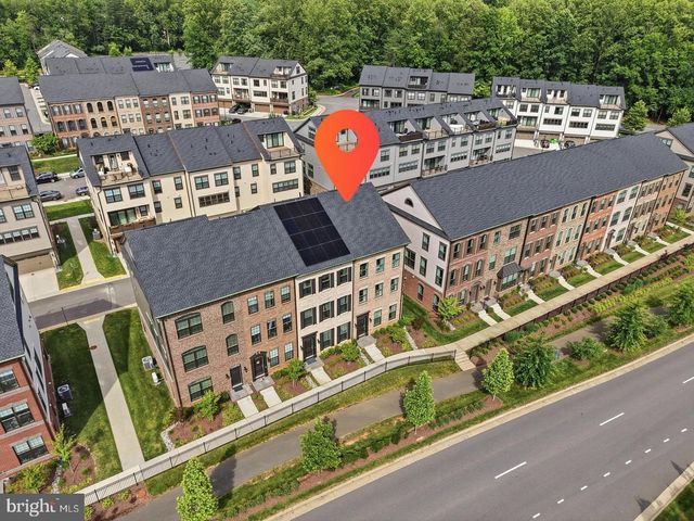 12558 OVIATION DR, Fairfax, VA 22033