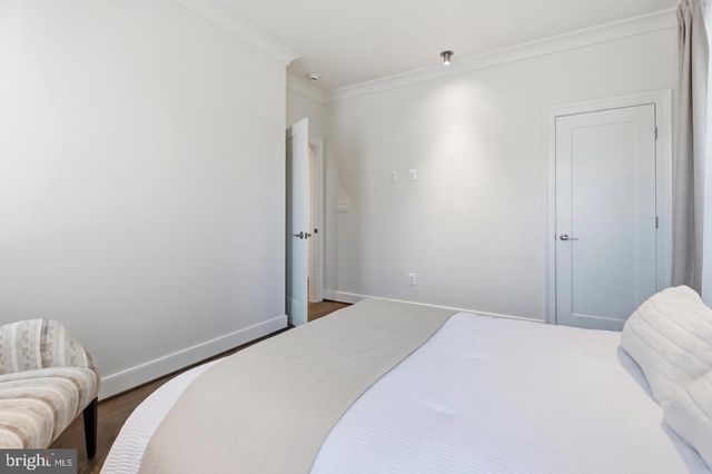 12558 OVIATION DR, Fairfax, VA 22033