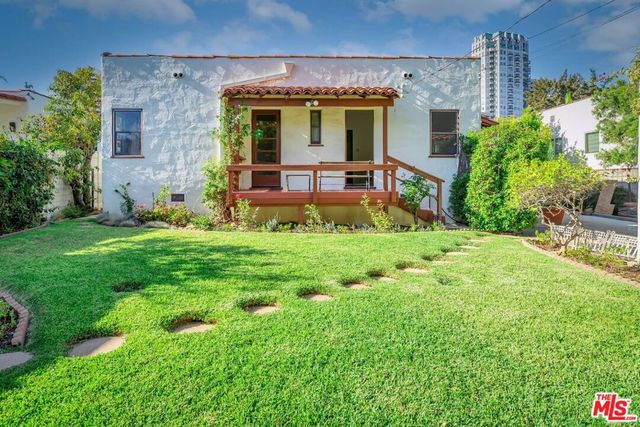 10630 Wellworth Avenue, Los Angeles, CA 90024