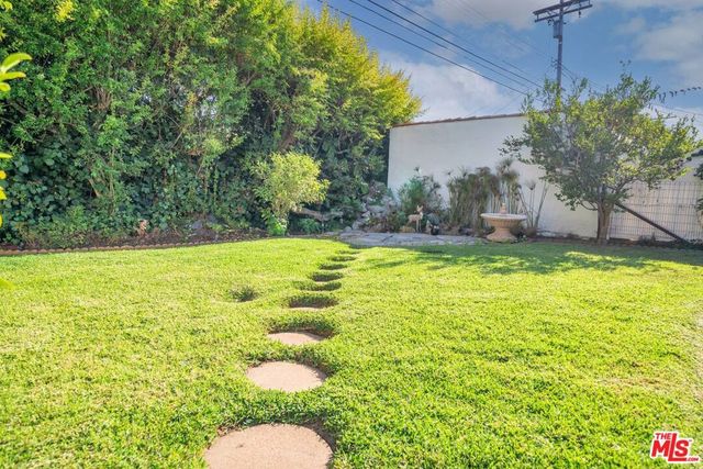 10630 Wellworth Avenue, Los Angeles, CA 90024