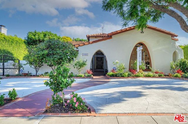 10630 Wellworth Avenue, Los Angeles, CA 90024