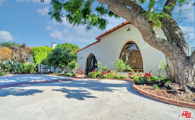 10630 Wellworth Avenue, Los Angeles, CA 90024