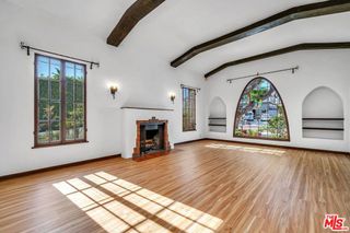 10630 Wellworth Avenue, Los Angeles, CA 90024