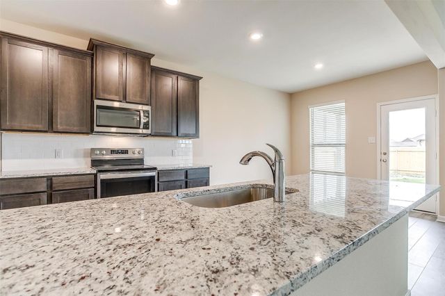 1025 Mcdonald Drive, Crowley, TX 76036
