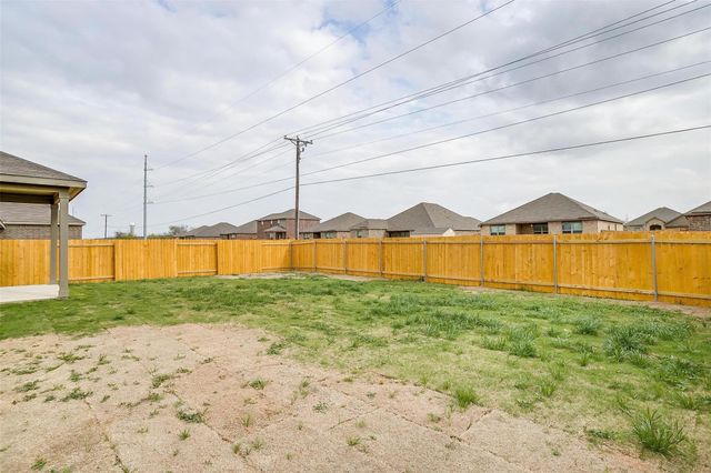 1025 Mcdonald Drive, Crowley, TX 76036
