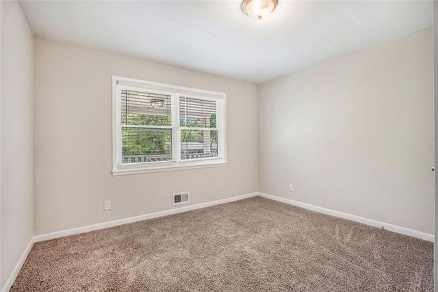 5052 W MOUNTAIN Street, Stone Mountain, GA 30083