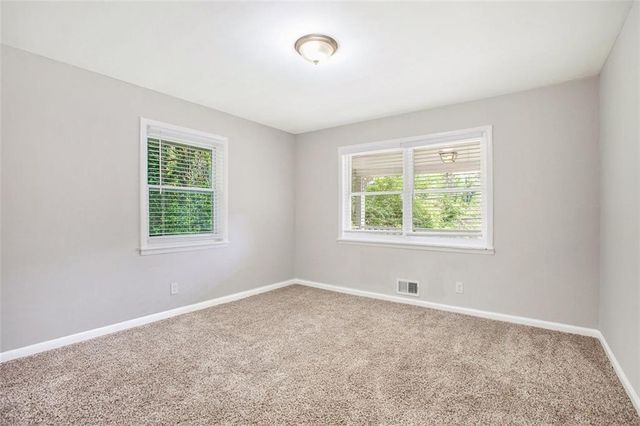 5052 W MOUNTAIN Street, Stone Mountain, GA 30083