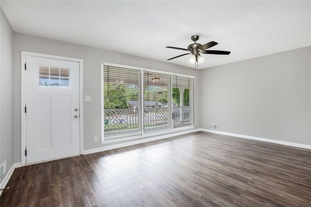 5052 W MOUNTAIN Street, Stone Mountain, GA 30083