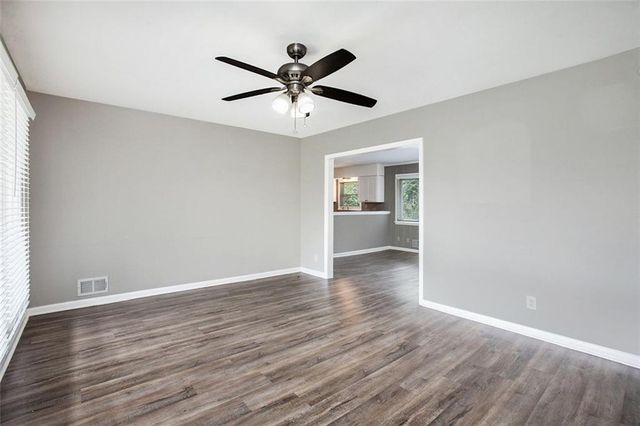 5052 W MOUNTAIN Street, Stone Mountain, GA 30083