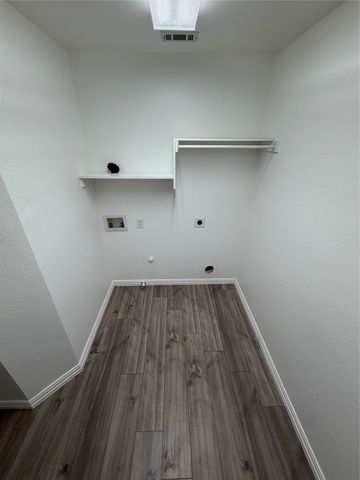 2743 Hyde Park Drive, Grand Prairie, TX 75050