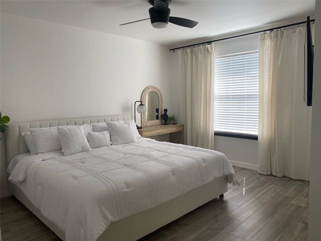 2743 Hyde Park Drive, Grand Prairie, TX 75050