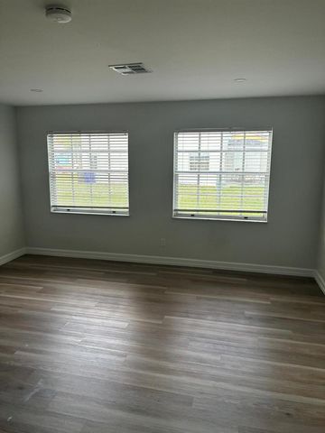1408 36th Avenue 1408, Vero Beach, FL 32960