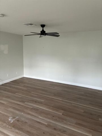 1408 36th Avenue 1408, Vero Beach, FL 32960