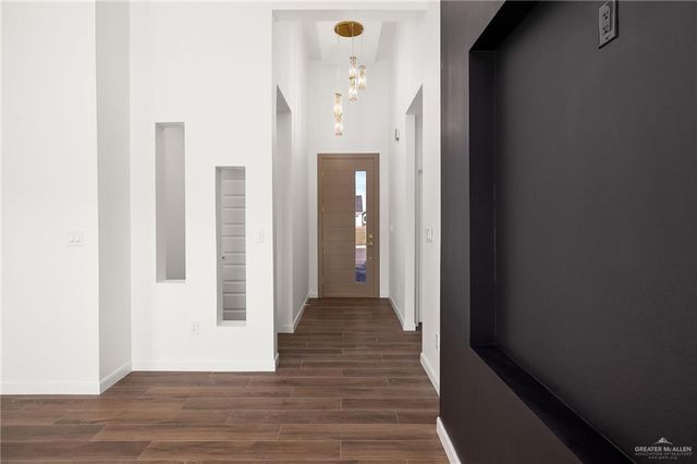 1014 Baker Lane, Edinburg, TX 78541