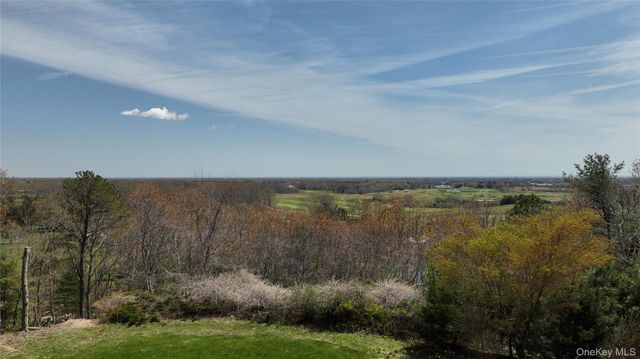 954 Noyack Path, Water Mill, NY 11976