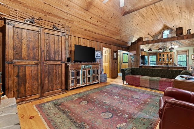 6112 Cove Road, Mentone, AL 35984