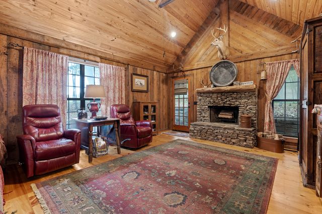 6112 Cove Road, Mentone, AL 35984