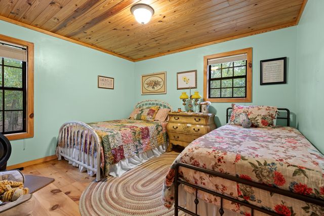 6112 Cove Road, Mentone, AL 35984