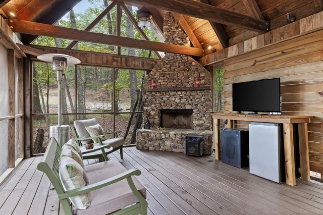 6112 Cove Road, Mentone, AL 35984