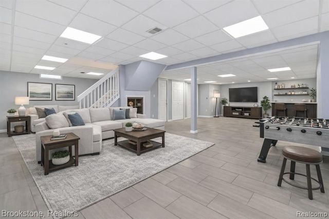 3807 Beechcrest, Rochester Hills, MI 48309