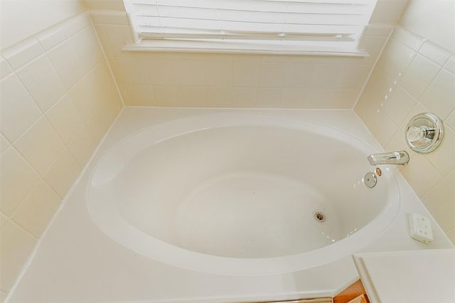 24807 Lazy Tee Lane, Tomball, TX 77375