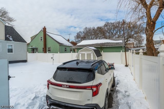 847 Dennis Pl, Linden City, NJ 07036