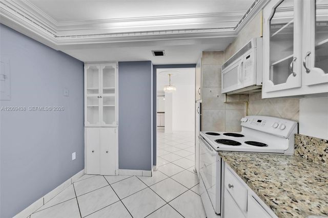 1833 S Ocean Dr 808, Hallandale Beach, FL 33009