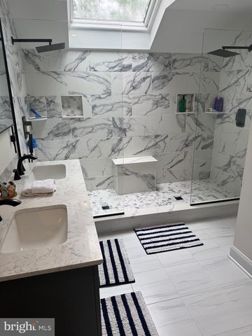 10 BURNHAM LN, Voorhees, NJ 08043