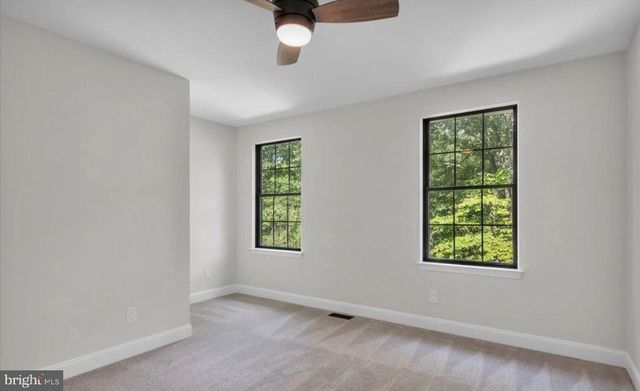 10 BURNHAM LN, Voorhees, NJ 08043