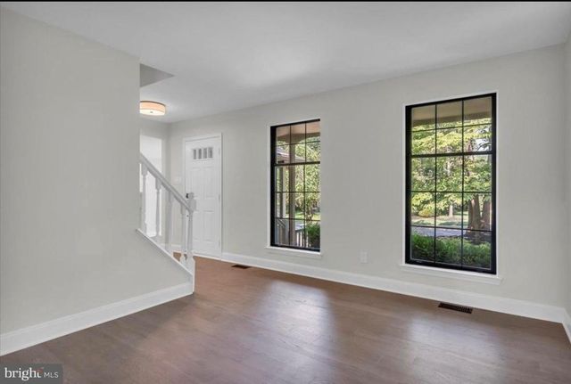 10 BURNHAM LN, Voorhees, NJ 08043