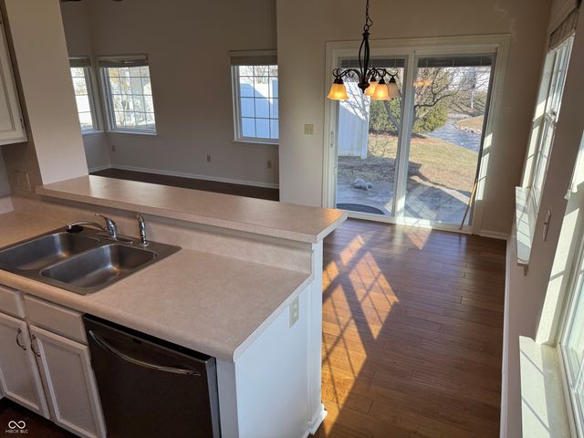 9049 Lisering Circle, Indianapolis, IN 46256