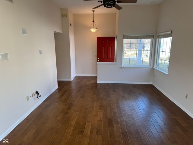 9049 Lisering Circle, Indianapolis, IN 46256