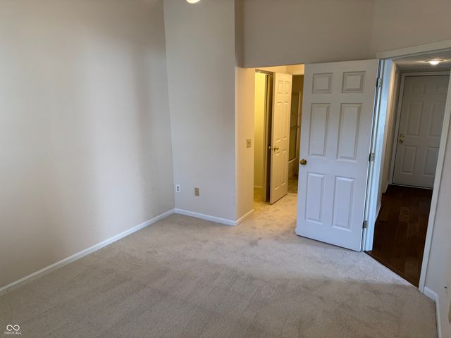 9049 Lisering Circle, Indianapolis, IN 46256