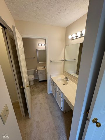 9049 Lisering Circle, Indianapolis, IN 46256