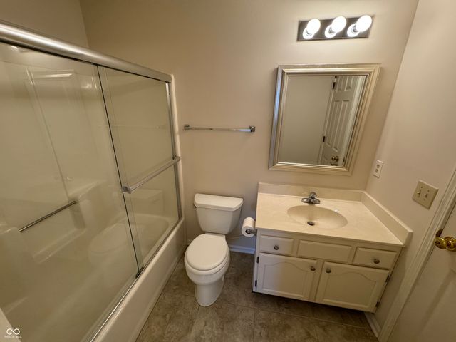 9049 Lisering Circle, Indianapolis, IN 46256