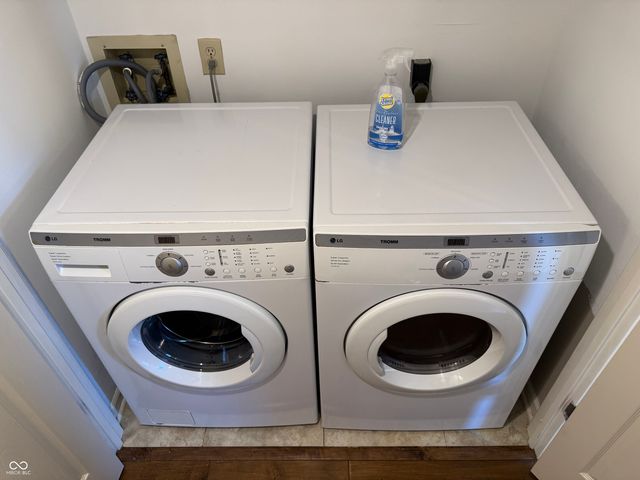 9049 Lisering Circle, Indianapolis, IN 46256